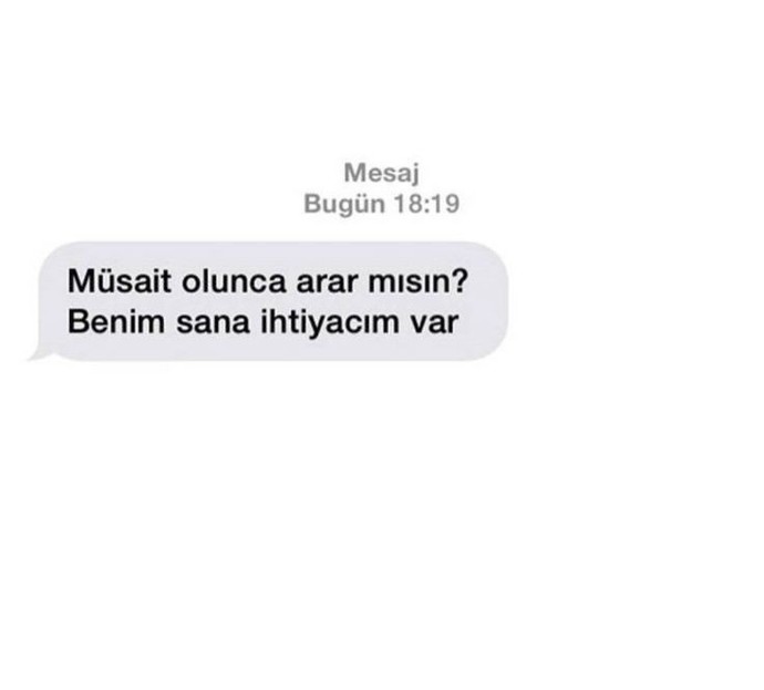 Eski sevgilinizin acil mesajına dönüş yapar mısınız?