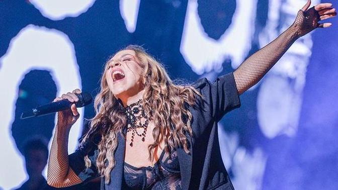 Sertab Erener, Eurovision 2024’e konuk sanatçı olarak davet edildi. Tekrar Eurovision'a katılmalı mıyız?