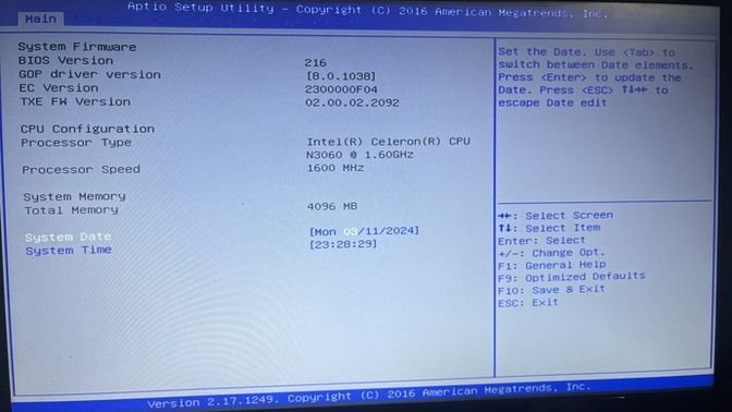 Acil yardım pc den anlayan bi arkadaş?