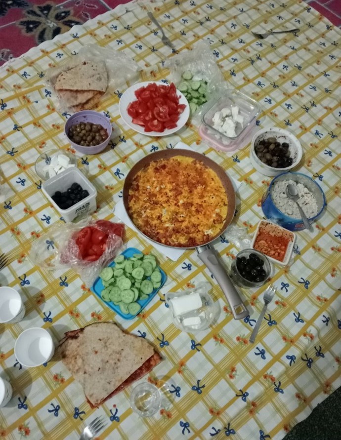 Sahura uyandiniz mi Türkiyenin en güzel kizlari ve ev hanımları?