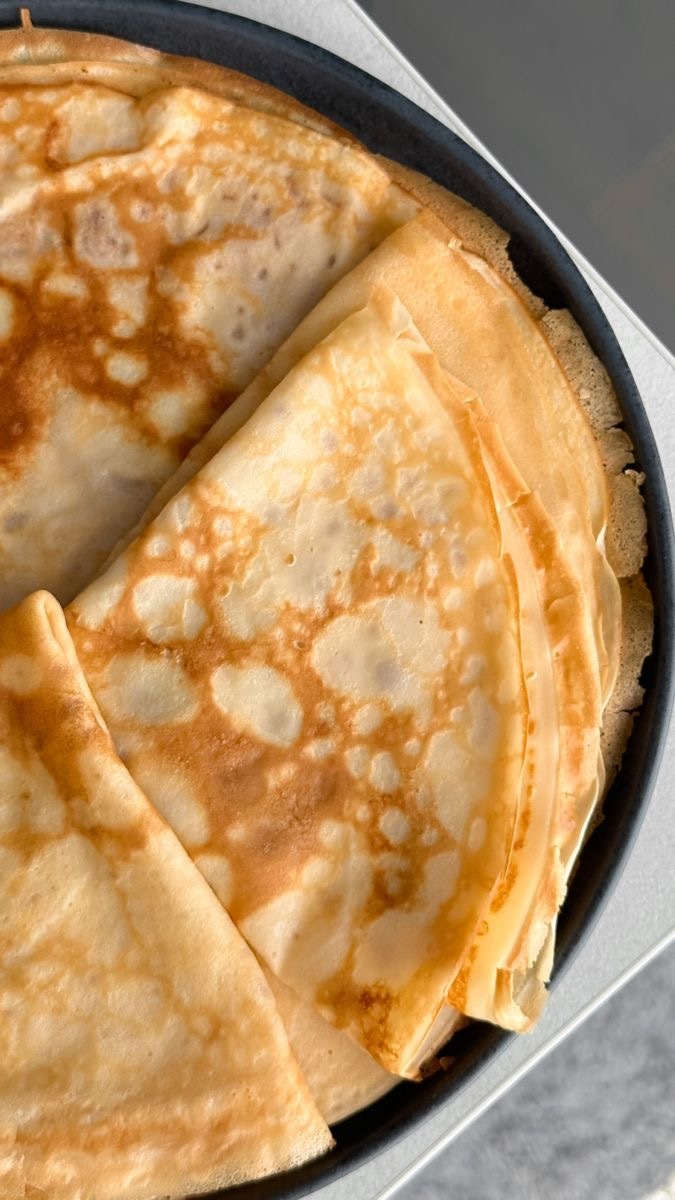 Sahur için erkenden kalkıp krep hazırlayan eş aşık mıdır?