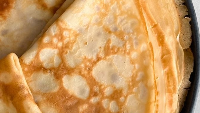 Sahur için erkenden kalkıp krep hazırlayan eş aşık mıdır?