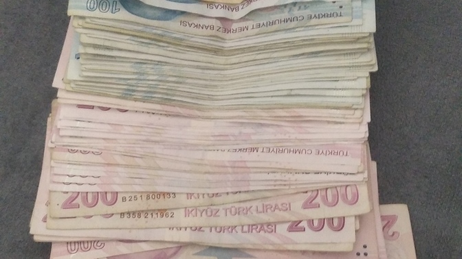 Sizce Para iyi gün için mi biriktirilir yoksa kötü gün için mi ?