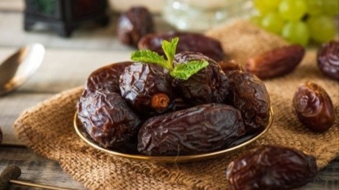 Orucunuzu hurma ile mi yoksa su ile mi açarsınız?