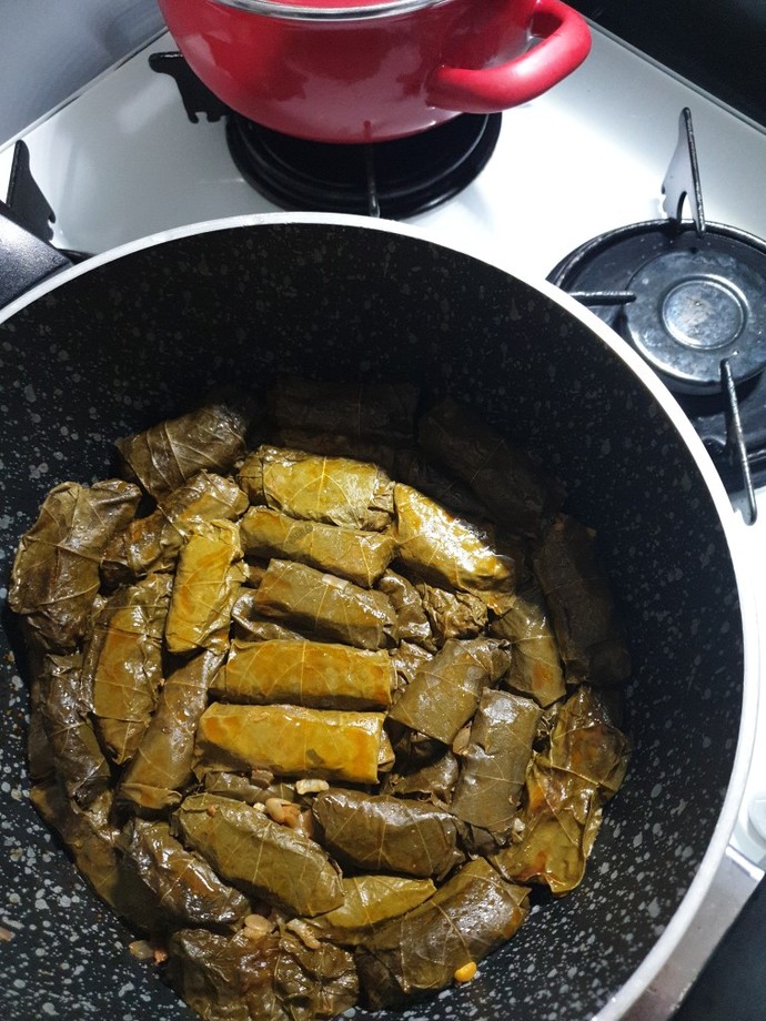Etli sarma tombik olur diyenler burada mı?