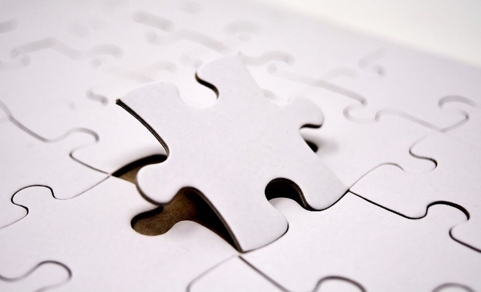 Aynı puzzle’in herhangi bir parçasını kaybettiğinde bütünün eksik kalması gibi..