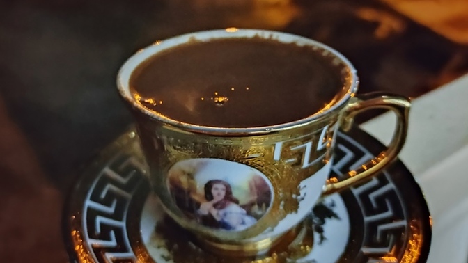 Birlikte kahve içip sahura kadar laklak edecek sevgiliyi nerede bulabilirim?