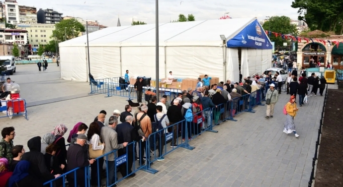 İftar çadırında iftar yaptınız mı hiç?