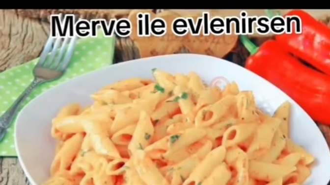 Sen olsan merveyle mi evlenirsin Rukenle mi evlenirsin 😅 ?