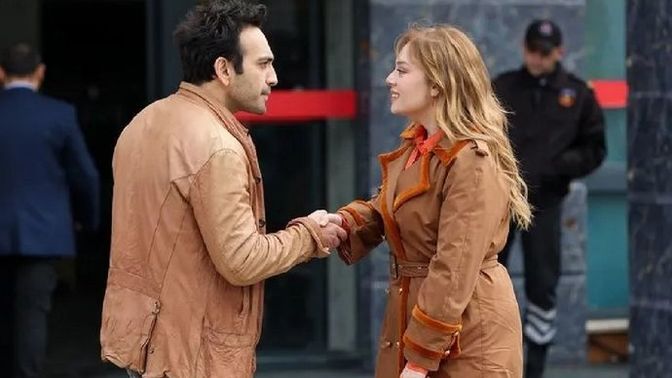 İlk aşkınızla 20 yıl sonra karşılatınız ve halen aşık olduğunuzu hissettiniz, ne yaparsınız?