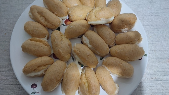 Eklerin üstüne çikolata eritmeye çalışıyorum ama erimiyor:D?