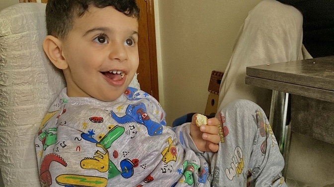 İnsan Kardeşini Neden Çok Sever?