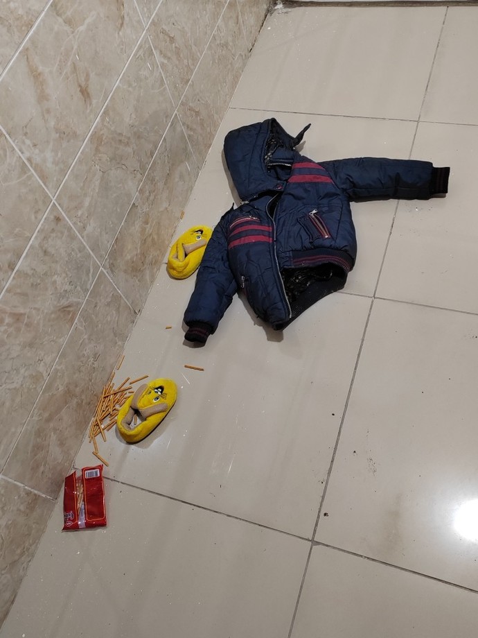 Arkadaşlar BİNA da böyle bişey BULDUM sizce çocuğa nolmuştur?