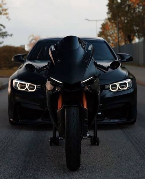 Kızlar; arabalı erkek mi, motorlu erkek mi? Yoksa her ikisi de mi?