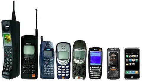 İlk telefonunuzu kaç yaşınızda aldınız ve markası neydi?