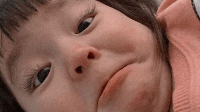 Çok mimik kullanır mısınız?