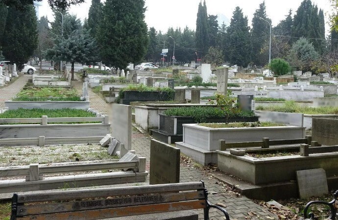 İki günlük dünya için neden bu telaş neden bu kötülük insanlar niye bu şekilde?