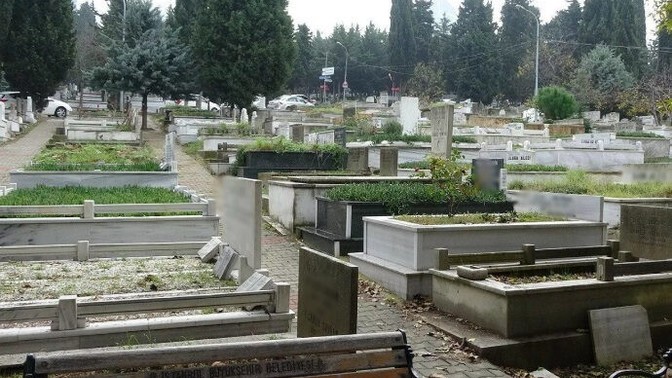 İki günlük dünya için neden bu telaş neden bu kötülük insanlar niye bu şekilde?