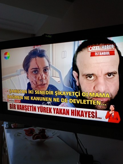 Kızlar bu devirde sevgili yapmak için BMW Audi şart mıdır değil midir dürüst olun?