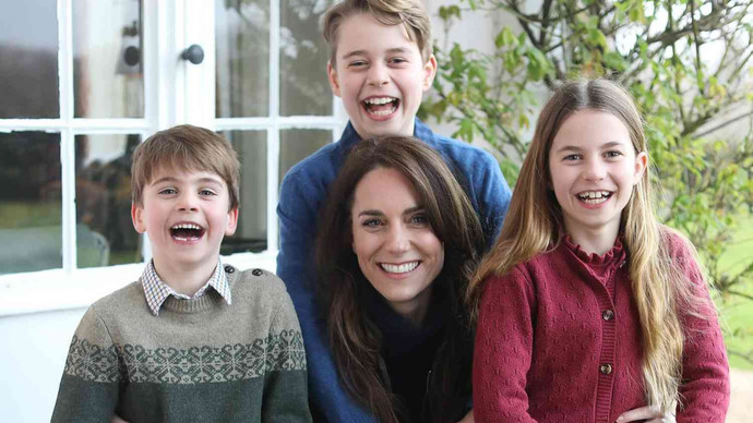 Kate Middleton teorileri çoğalmaya devam ediyor. Sizce İngiliz kraliyet ailesinin gelini Prenses Kate Middletona ne oldu?