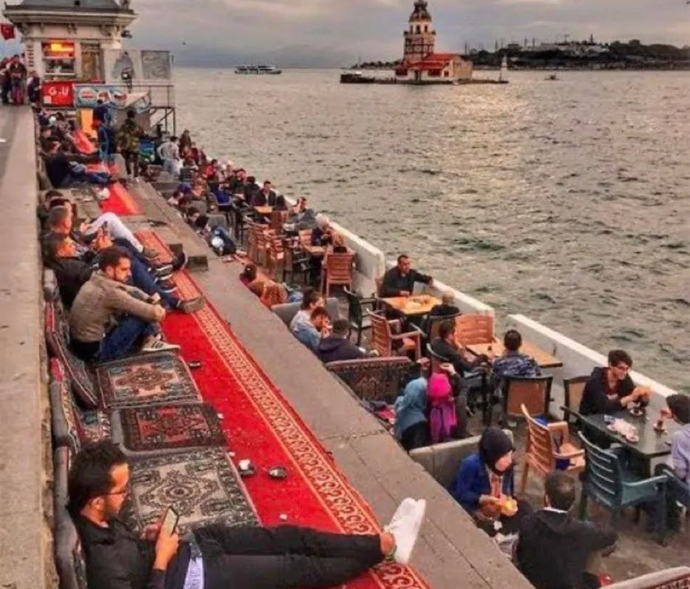 Burayı da değiştirdiniz ya, gelmem gayrı küstüm 😏