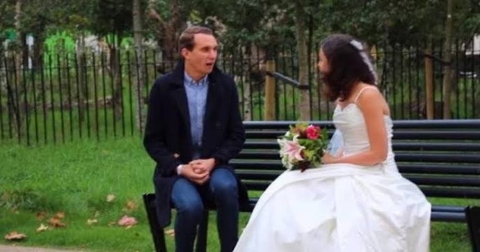 İlk buluşmaya gelinlikle gidilir mi?