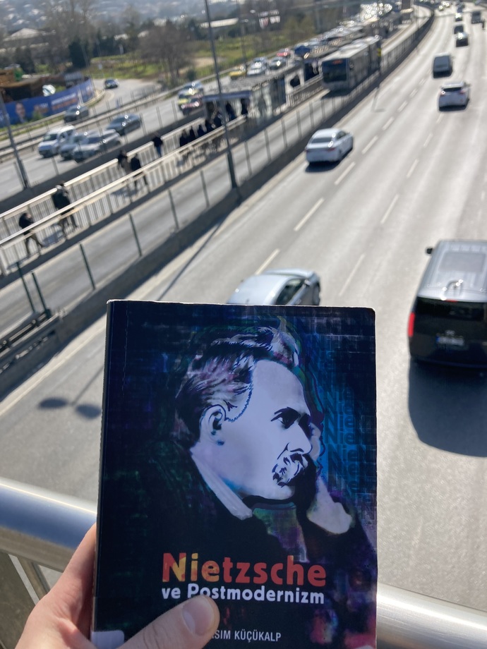 Bu taktikle güzel kız düşer mi?