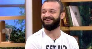 Sizce Güncel Olarak Hangisi Daha Komik?