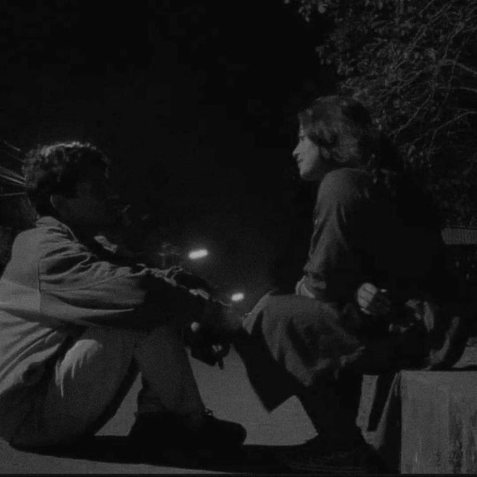 Taşa oturmayın guzum😀