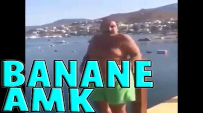 Aslında biz kızlar para değil yakışıklı seviyoruz bence sizce doğrumu?