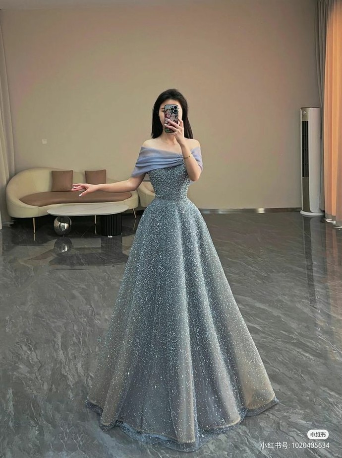 Hangi elbiseyi seçerdiniz 💃?