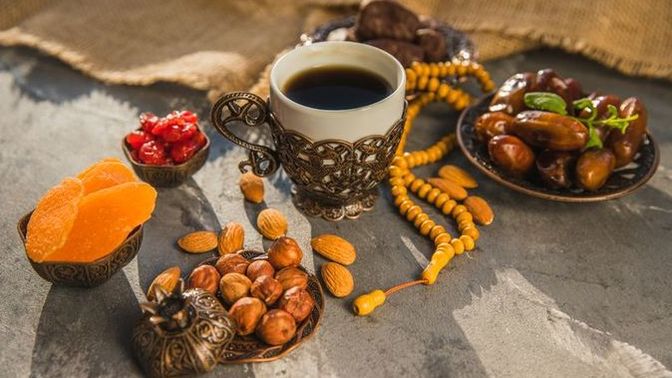 Oruç nasıl gidiyor, sizde de baş ağrısı var mı?
