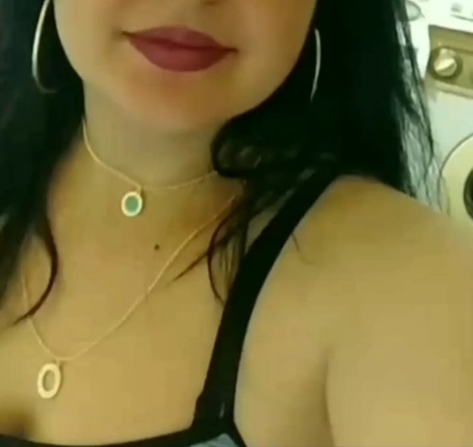 Dudaklarının şeklini değiştirebilme yeteneğin olsaydı, ne tür bir dudak şekli seçerdin?