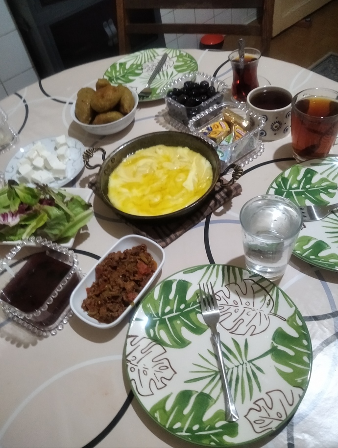 Gösterişten uzak iftar soframı nasıl buldunuz?