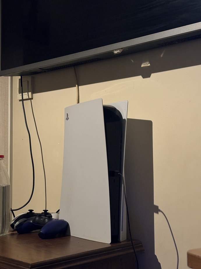 Oyun oynarken hangi konsolu tercih edersiniz 🎮?