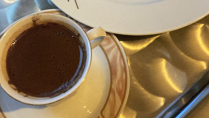 Türk kahvesinin yanında ne tüketirsiniz ☕️?