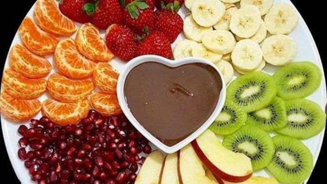 Tabak sizin olsaydı yemeye hangi meyveden başlardınız?