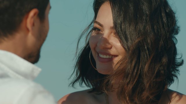 Birini çok sevmenin mutlaka bir bedeli oluyor mu?