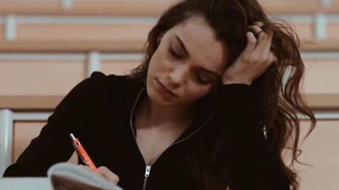 22 yaşındayım, iki yıllık üniversite okumak istiyorum. Sizce çok mu geç?