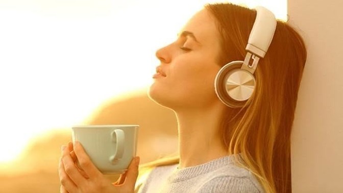 Dinledikçe içinize işleyen bir müzik var mı?