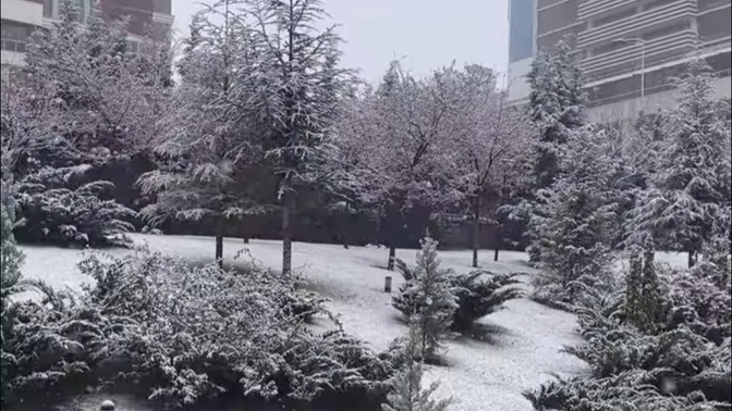 Sizin oralarda havalar nasıl, bizim sabahtan kar yağıyordu?