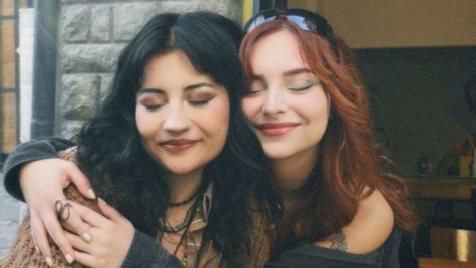 20 yaşındayım, 18 yaşında biri bana çocuk geliyor. Size de böyle geliyor mu?