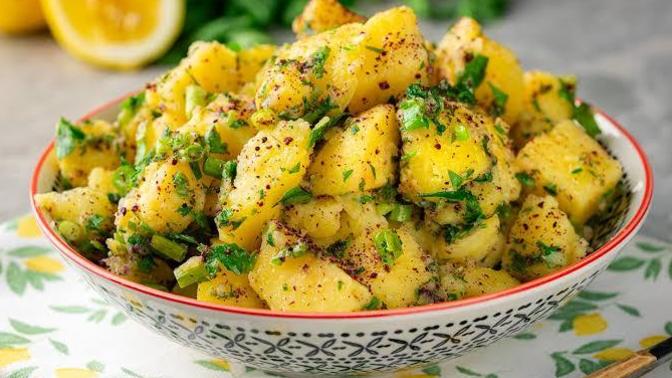 Patates salatası yanına hangi yemekler gider?