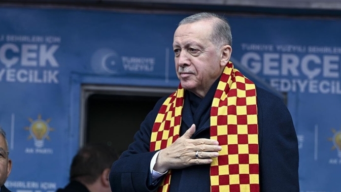 Cumhurbaşkanı Recep Tayyip Erdoğan'ın her seçimi sizce nasıl kazanıyor?