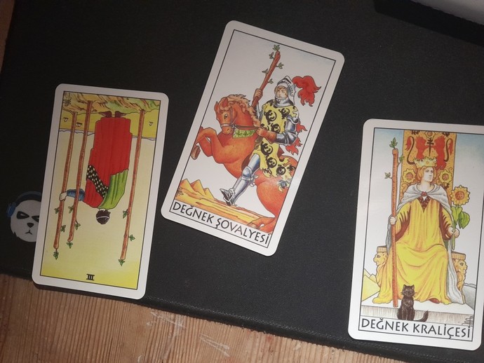 Tarot isteyen varmıı?