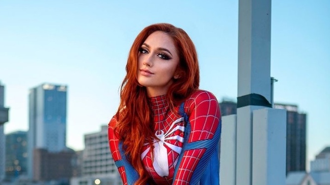 KS cosplay festivali düzenlese hangi kostüm ile katılırsınız?