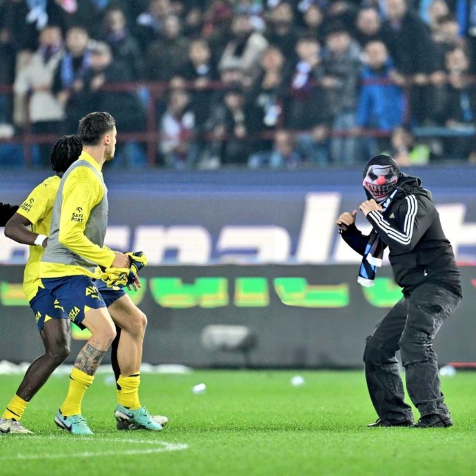 Sizce Osayi Samuel ceza almalı mı?