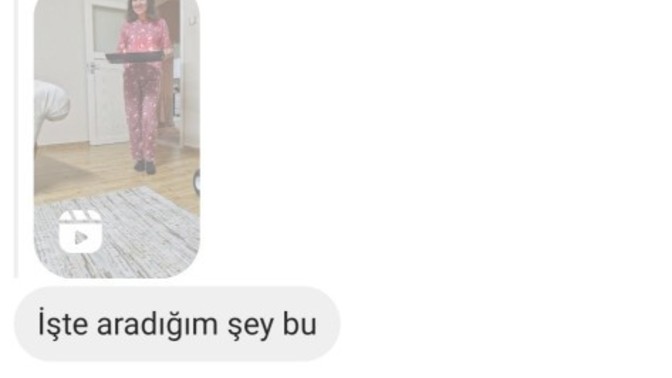 Arkadaşlar canlı müzik cafe mi yoksa barda mı oluyor bilmediğim için soruyorum fotoğrafı da koydum?