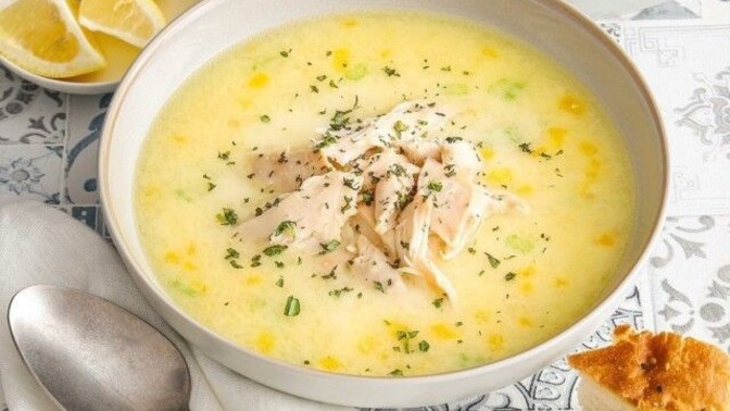 Ramazan ayında hangisini çorbanıza doğramak daha lezzetli ve doyurucu oluyor, kruton/ kızarmış ekmek mi, direkt pide mi 😋👍?