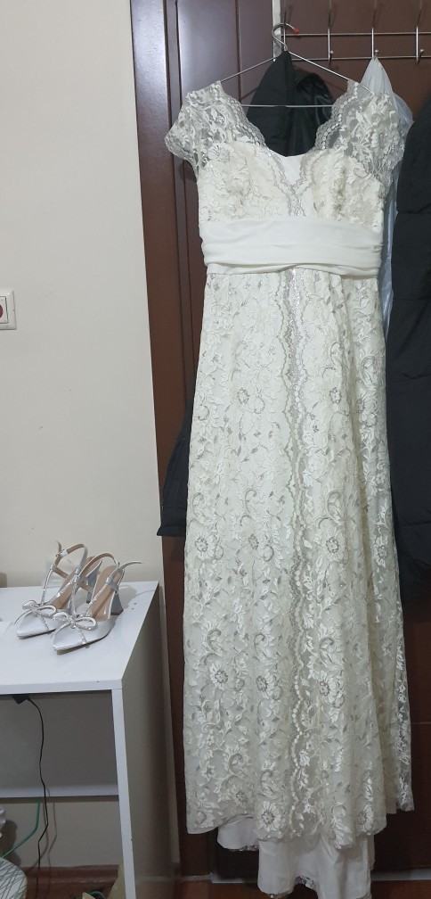 Bu elbise nikah elbisesi olarak giyilir mi?
